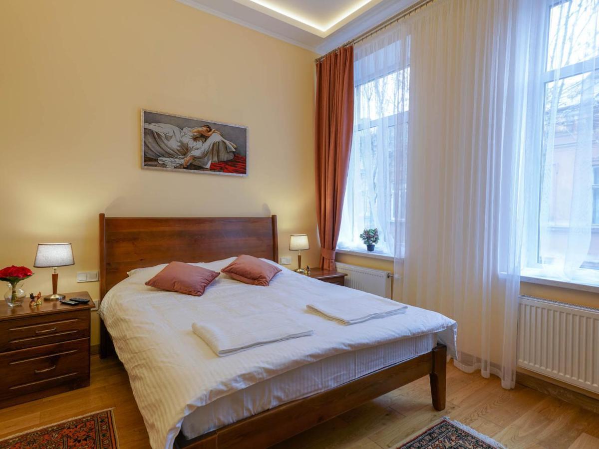 Lviv Suites At Shopena St. 4 Экстерьер фото