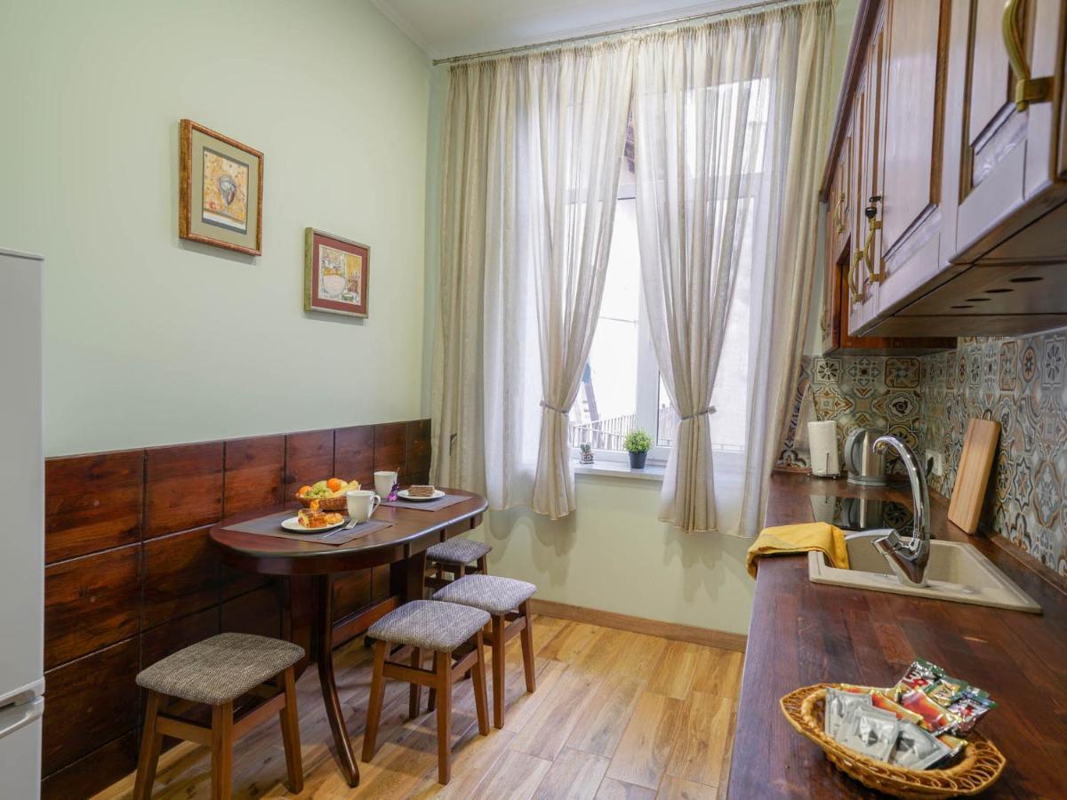 Lviv Suites At Shopena St. 4 Экстерьер фото