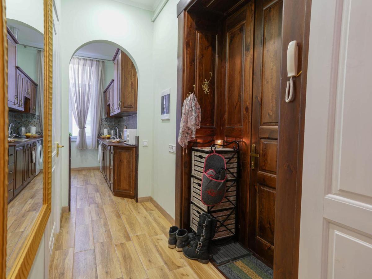Lviv Suites At Shopena St. 4 Экстерьер фото